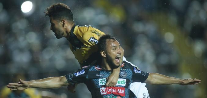 Jogo bastante equilibrado em Ponta Grossa. Foto: José Tramontin