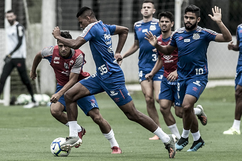 Contra o Avaí, Santos tenta ficar mais perto da fase de grupos da Libertadores