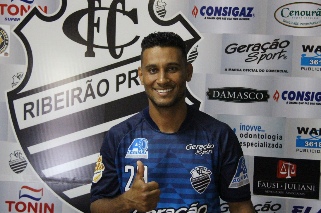 Paulista A3: Comercial encaminha venda de lateral para time da elite goiana