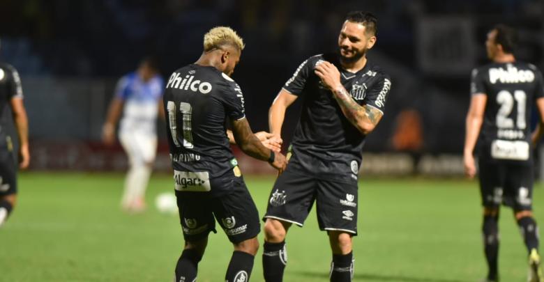 BRASILEIRÃO: Palmeiras e Santos vencem fora e pressionam líder Flamengo