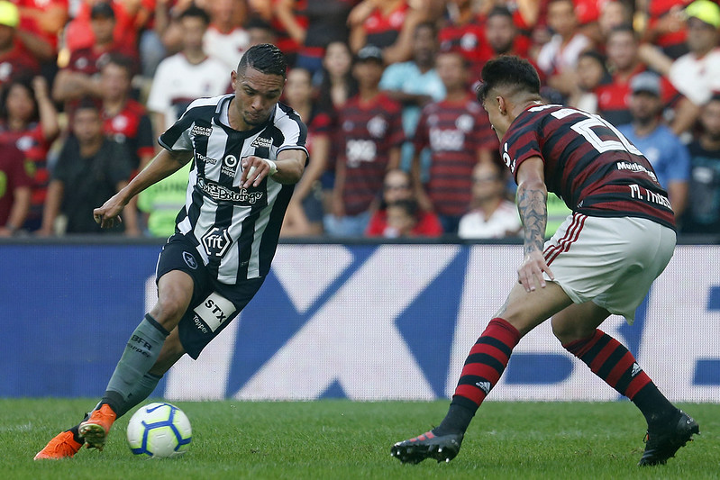 Botafogo está invicto nos últimos oito clássicos em casa - Vitor Silva / Botafogo FR