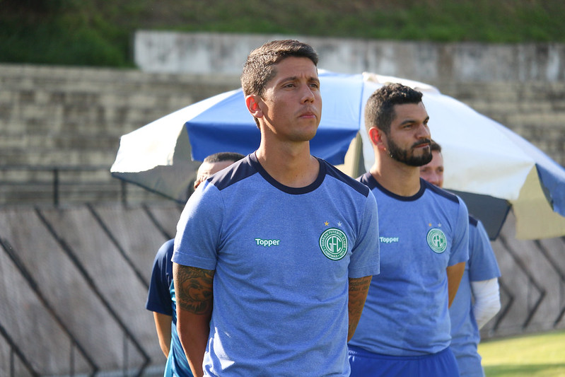 Thiago Carpini joga ‘bomba’ para Ponte Preta no Dérbi 195: ‘Responsabilidade maior é lá’