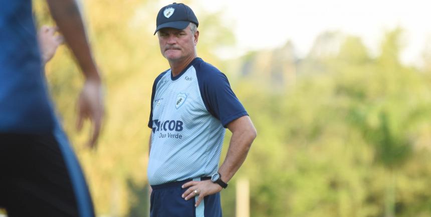 Série B: Técnico do Londrina desabafa: “vamos ter que pontuar de qualquer jeito”