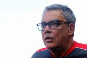 Série B: Presidente do Vitória é internado e clube tranquiliza: 'Parte da rotina'