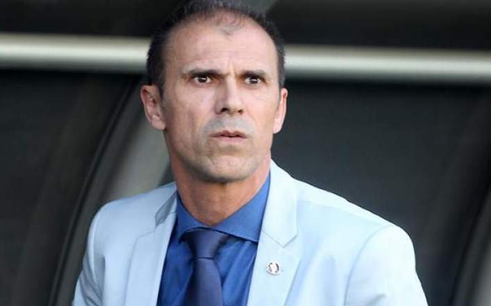 Primeiro caso foi de Milton Mendes. (Foto: Paulo Fernandes)