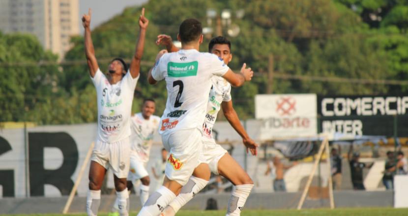 Paulista A3: Lateral negocia com time da Série A e pode deixar Comercial sem opção