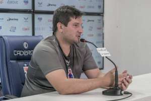 Série B: Elenco do Paraná supera salários atrasados e é elogiado pelo treinador