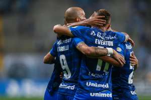 Grêmio 2 x 1 CSA - Imortal marca nos acréscimos e entra no G4