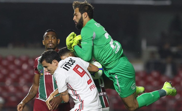 Muriel voou alto no Morumbi pelo Fluminense