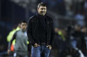 Coudet se diz focado no Racing e nega qualquer acerto com o Internacional