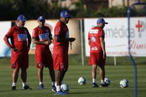 Bahia tem dúvida no meio de campo para encarar o líder Flamengo