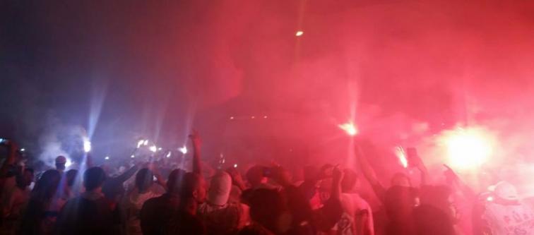 Série B: Torcida faz barril de “porquinho” para premiar jogadores na luta pelo acesso