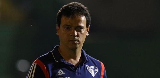 Sem lesão, Vitor Bueno deve ser opção no São Paulo contra o Athletico-PR