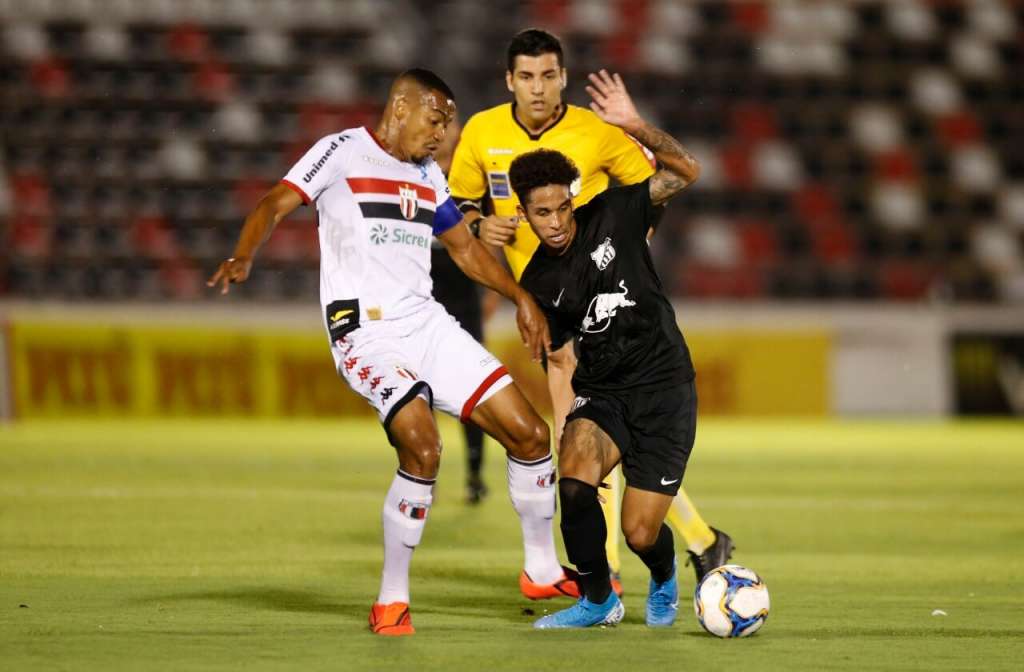 Botafogo e Bragantino fizeram um jogo emocionante