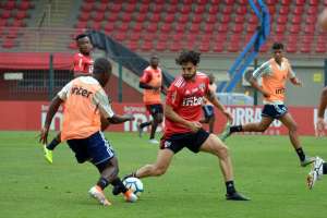 São Paulo x Athletico-PR - Tricolor tenta evitar nova crise e tropeço no Morumbi