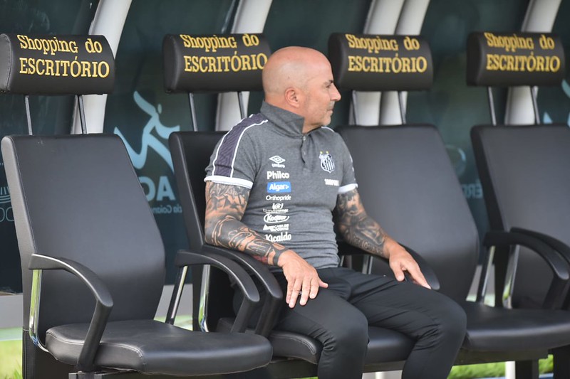 Sampaoli elogia partida de meia na vitória em Goiânia do Santos: ‘Tarde incrível’