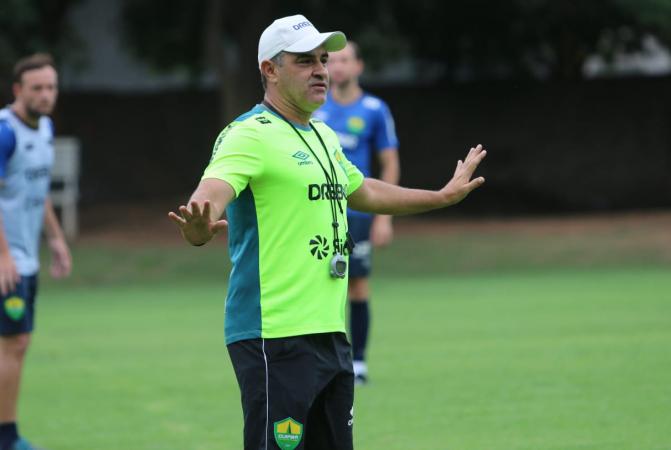 Série B: Cuiabá busca quarta vitória seguida para se consolidar na briga por acesso