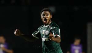 Poupado em clássico, Luiz Adriano deve reforçar o Palmeiras contra o Bahia