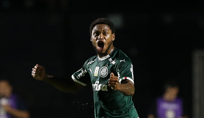 Poupado em clássico, Luiz Adriano deve reforçar o Palmeiras contra o Bahia