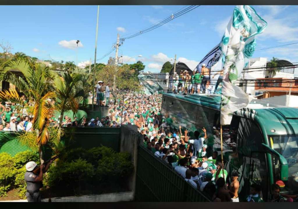 Foto registra início do conflito no Brinco de Ouro