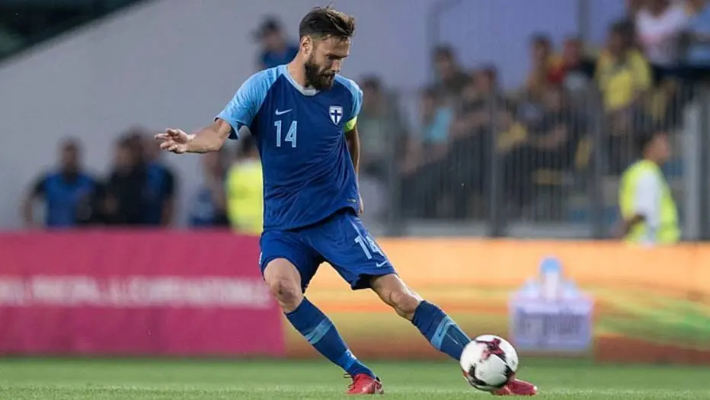 ‘Esperamos há muitos anos por um sucesso no futebol’, diz capitão da Finlândia