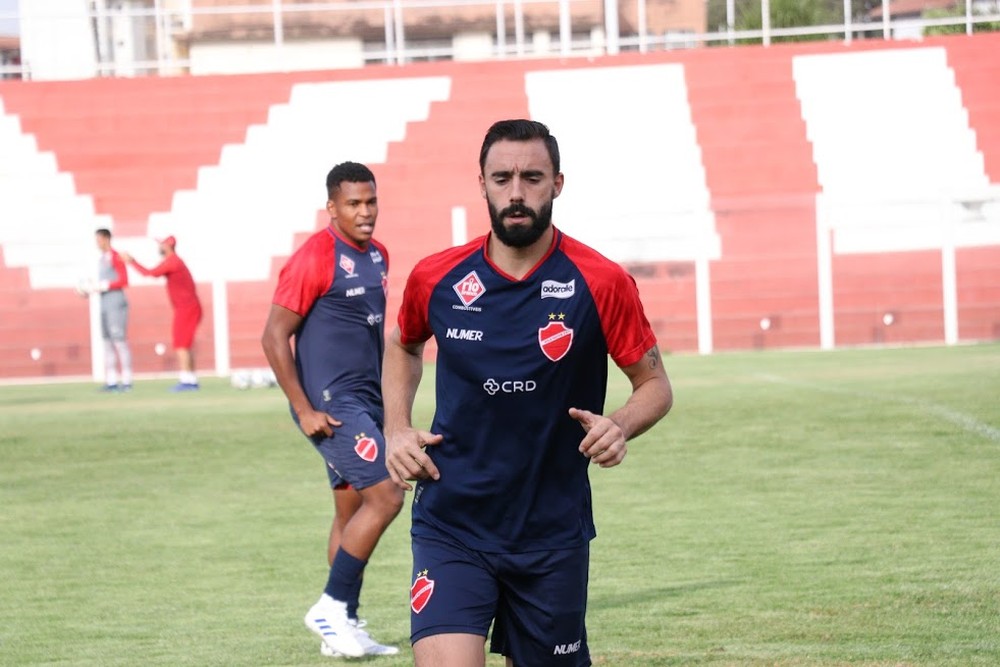 Série B: Vila Nova pode ter dois desfalques em busca da 1ª vitória no Serra Dourada