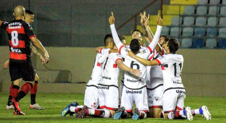Atlético-GO não tomou conhecimento do Oeste em Barueri (Foto: Jeffeson Vieira/Oeste FC)