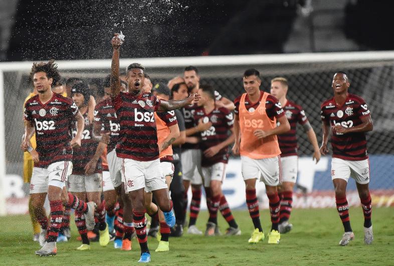 Bruno Henrique provoca Vasco: “Estamos brigando por título, já eles…”