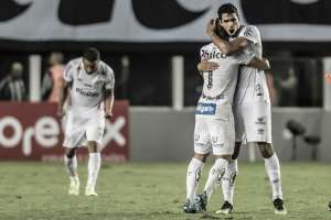 Santos joga para manter 100% e defesa invicta nos clássicos como mandante em 2019