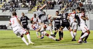 Série B: Ponte Preta perde força no Moisés Lucarelli e sucumbe na briga por acesso