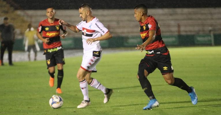 Série B: Após vitória, Guto convoca torcida para jogo do acesso do Sport