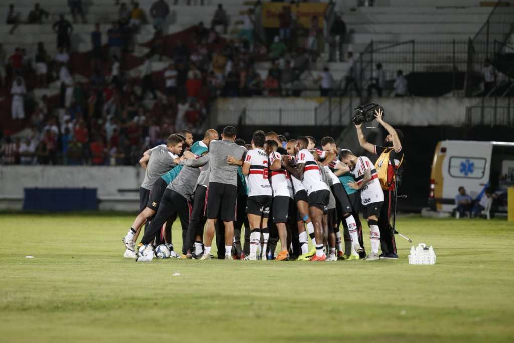 O Santa Cruz buscou o acesso este ano, mas caiu ainda na primeira fase da Série C