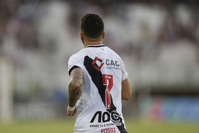 Rossi brinca após 4 a 4: ‘Se técnico do River assistir ao jogo tirará proveito’