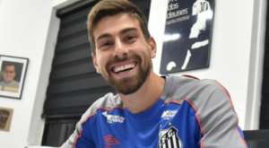 Zagueiro revela perfeccionismo de Sampaoli no Santos: 'Sempre acha um defeito'