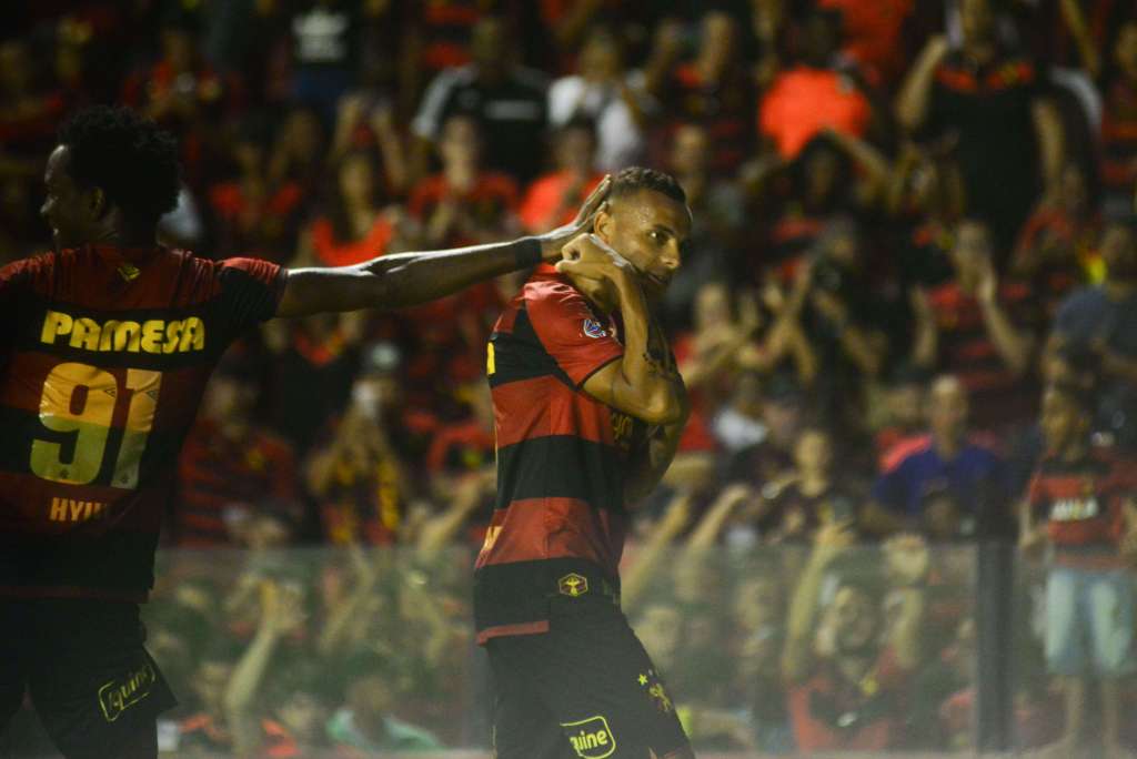 Guilherme é o artilheiro da Série B, com 15 gols (Foto: Site Oficial Sport)