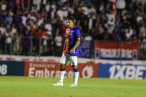 Atlético-GO x Paraná - Na reta final, clubes lutam por acesso à elite