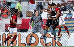 Botafogo e Fla são denunciados no STJD e correm risco de perder mandos de campo