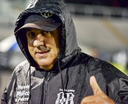 Série B: Entre Ponte Preta e Criciúma, Gilson Kleina tem aproveitamento de lanterna