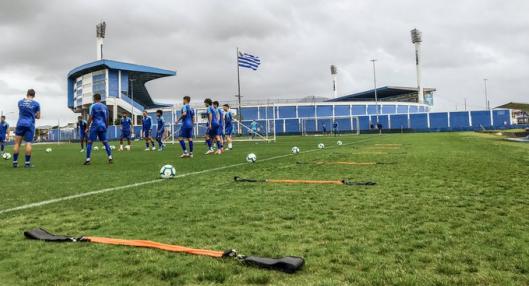 Sem Betão, Evandro fecha treino, mas encaminha Avaí para duelo contra Cruzeiro