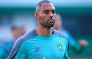 Chapecoense recebe Ceará para tentar evitar queda precoce no Brasileirão