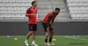 Desfalcado, Athletico defende invencibilidade contra Botafogo na Arena da Baixada