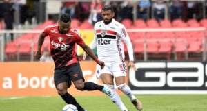 Clássico San-São na Vila Belmiro lotada abre a rodada do Brasileirão