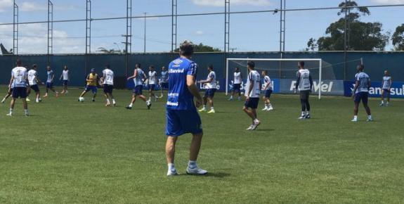 Treinamento do Grêmio tem Jean Pyerre no gramado e mistério de Renato Gaúcho