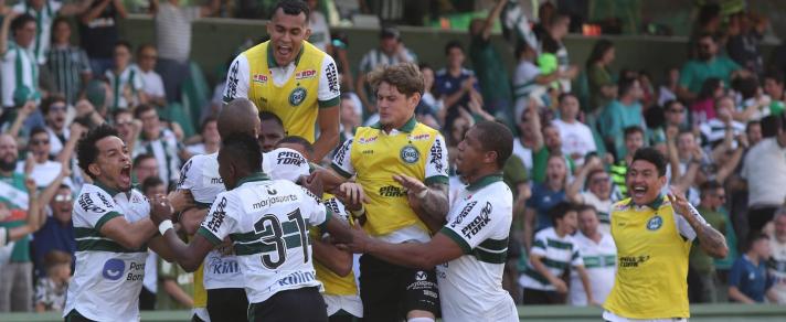 SÉRIE B: Coritiba volta ao G4, enquanto três clubes se livram de queda à Série C