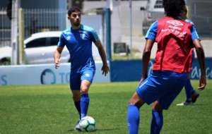 'Entramos todos os jogos para dar o máximo', diz interino sobre má fase do Avaí