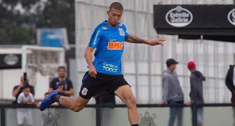 Corinthians deve emprestar jovem zagueiro para rival do Paulistão