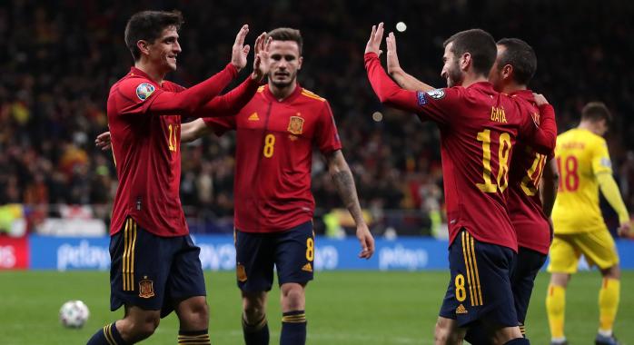 ELIMINATÓRIAS EURO: Líder, invicta e classificada, Espanha goleia Romênia no adeus