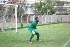 Série B: Empresário revela sondagens do exterior por goleiro do Guarani para 2020