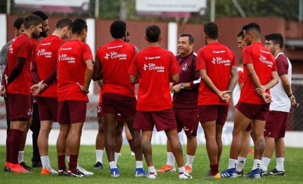 Paulista A2: Técnico do Juventus analisa trabalhos e novos contratados