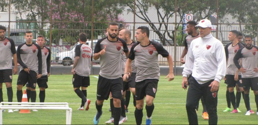 Série B: Sem desfalques, Oeste enfrenta Vila para cravar permanência